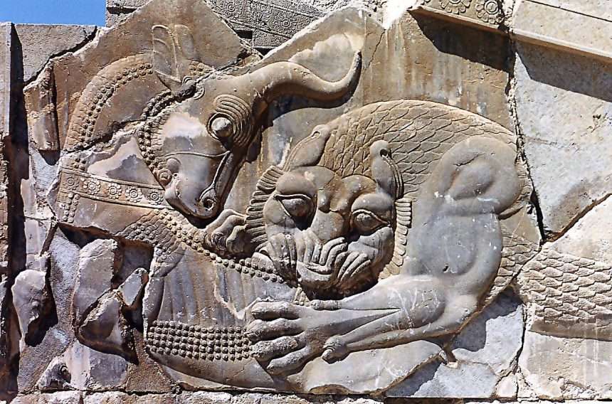 Persépolis._Lion_&_taureau