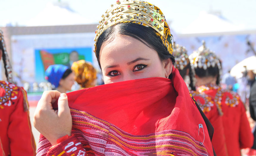 turkmen-clothing